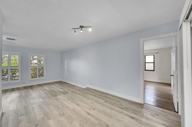 9254 NW 13th Pl, Coral Springs, FL 33071
