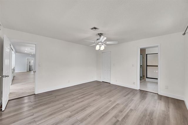 9254 NW 13th Pl, Coral Springs, FL 33071