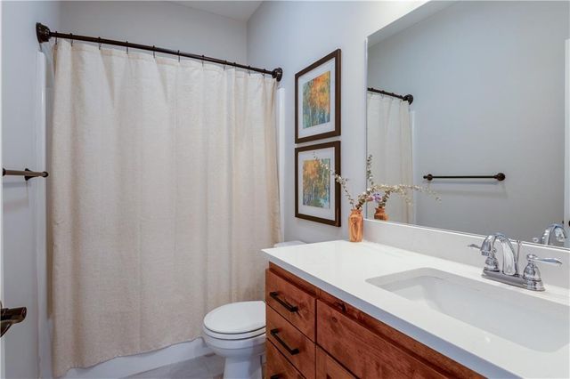 5602 Fort Laramie Court, Lawrence, KS 66049