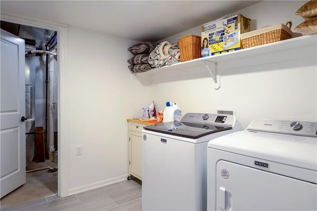 5602 Fort Laramie Court, Lawrence, KS 66049