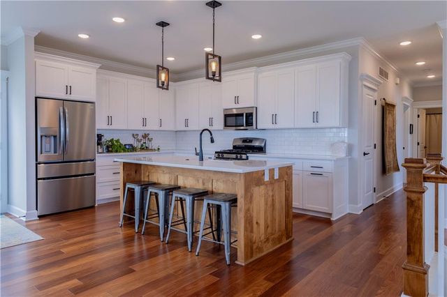 5602 Fort Laramie Court, Lawrence, KS 66049