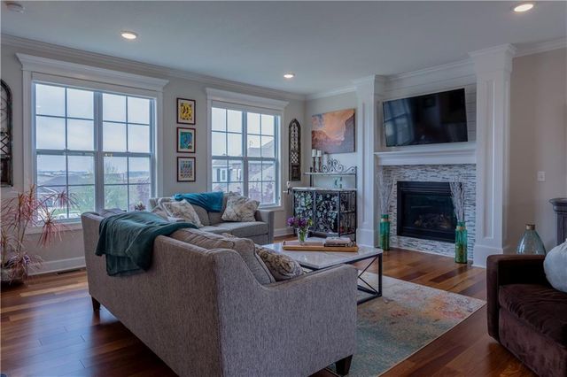 5602 Fort Laramie Court, Lawrence, KS 66049