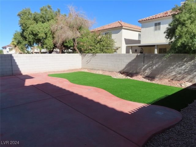 10142 Rice Paper Street, Las Vegas, NV 89183