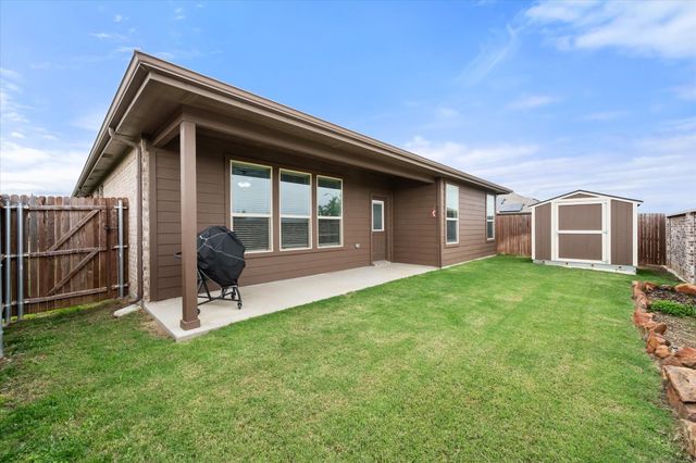 15860 Farringdon Street, Fort Worth, TX 76247