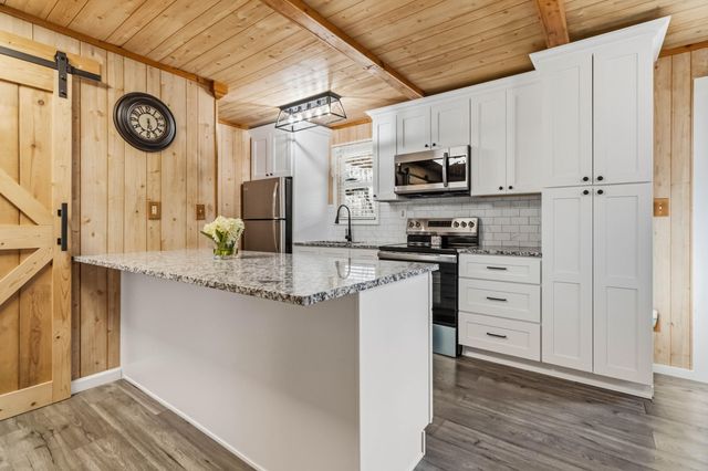 1954 Jasper Bend Road, Burnside, KY 42519