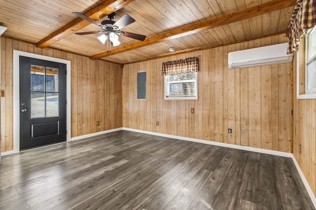 1954 Jasper Bend Road, Burnside, KY 42519