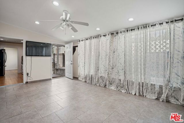 6214 Goodland Avenue, Valley Glen, CA 91606