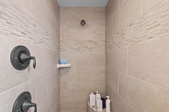 6969 CLEARY Loop NE, Rio Rancho, NM 87144