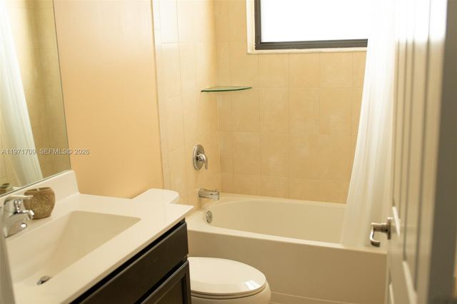 25216 SW 118th Ave, Homestead, FL 33032