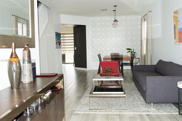 25216 SW 118th Ave, Homestead, FL 33032