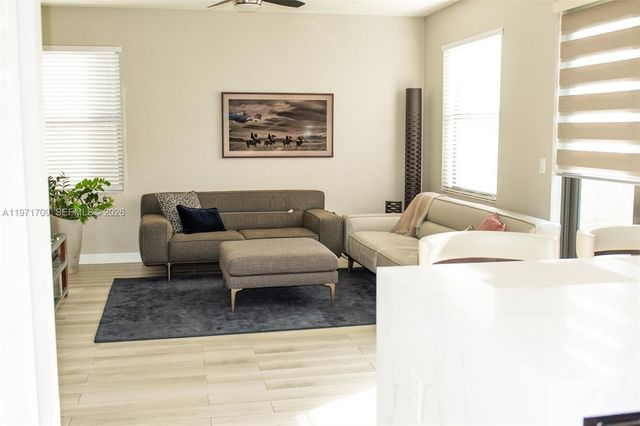 25216 SW 118th Ave, Homestead, FL 33032