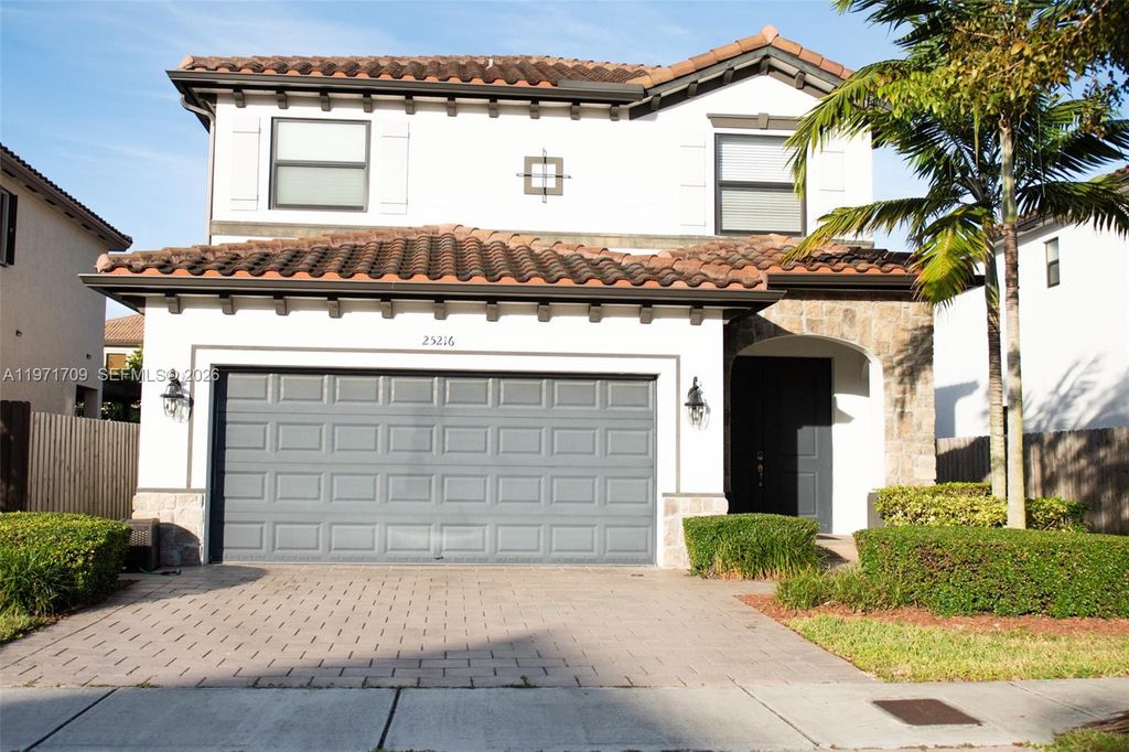 25216 SW 118th Ave, Homestead, FL 33032