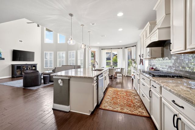 512 Emerson Drive, Rockwall, TX 75087