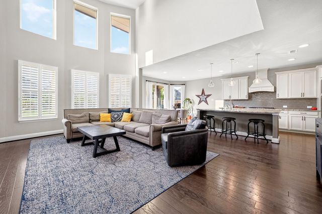512 Emerson Drive, Rockwall, TX 75087