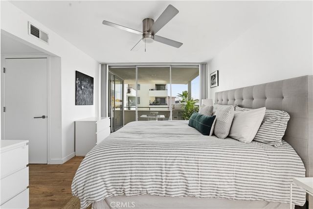 1550 N Laurel Avenue 201, Los Angeles, CA 90046