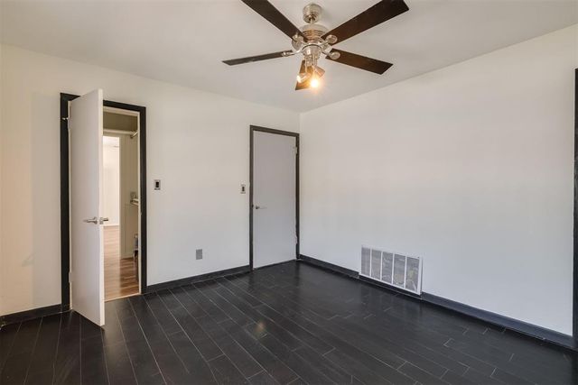 2527 NW 62nd Street 214, Oklahoma City, OK 73112