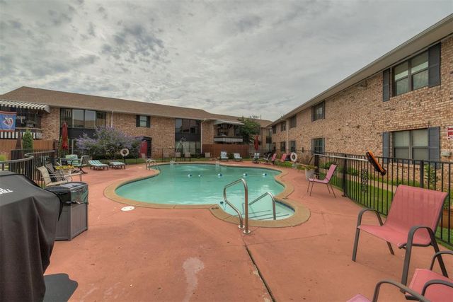 2527 NW 62nd Street 214, Oklahoma City, OK 73112