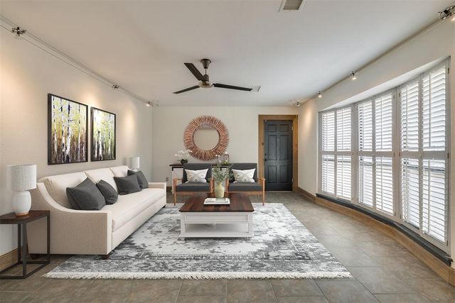 2527 NW 62nd Street 214, Oklahoma City, OK 73112