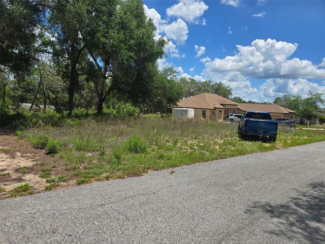 5066 WESTLAKE BOULEVARD, Dade City, FL 33523