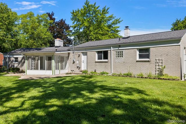 4550 Justine Street, Shelby Twp, MI 48317