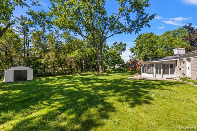 4550 Justine Street, Shelby Twp, MI 48317