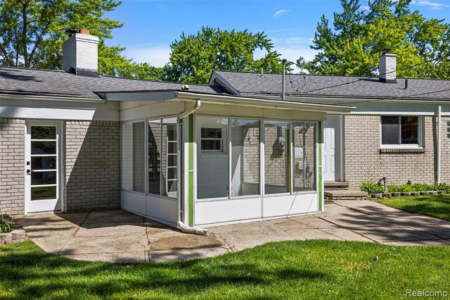4550 Justine Street, Shelby Twp, MI 48317