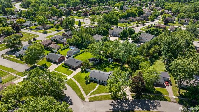 4550 Justine Street, Shelby Twp, MI 48317