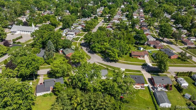 4550 Justine Street, Shelby Twp, MI 48317