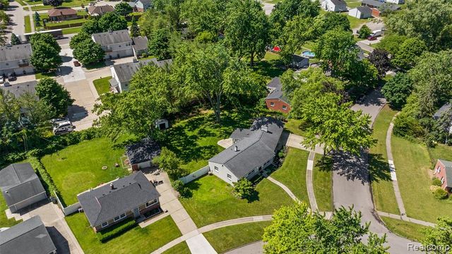 4550 Justine Street, Shelby Twp, MI 48317