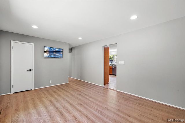 4550 Justine Street, Shelby Twp, MI 48317