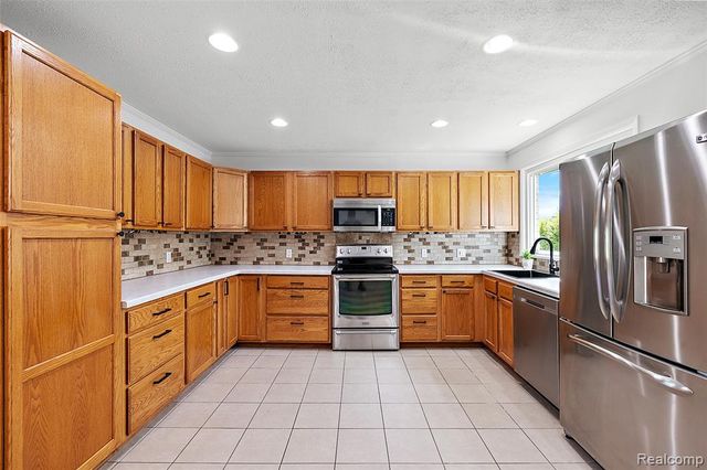 4550 Justine Street, Shelby Twp, MI 48317