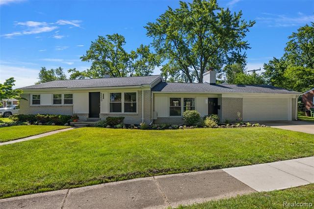 4550 Justine Street, Shelby Twp, MI 48317