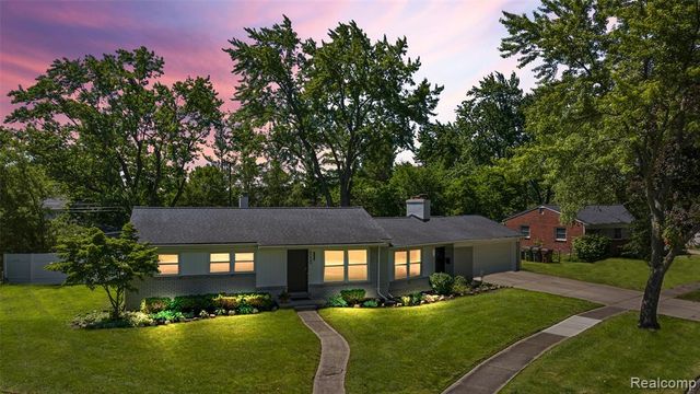 4550 Justine Street, Shelby Twp, MI 48317