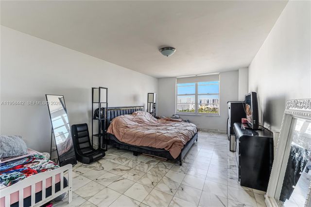 230 174th St 1404, Sunny Isles Beach, FL 33160