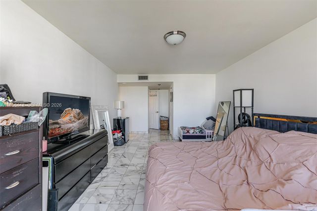 230 174th St 1404, Sunny Isles Beach, FL 33160