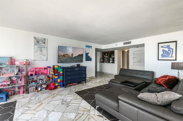230 174th St 1404, Sunny Isles Beach, FL 33160