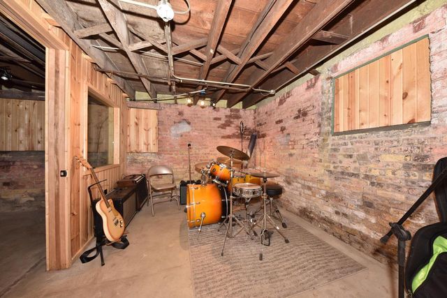 2545 N Pierce STREET, Milwaukee, WI 53212