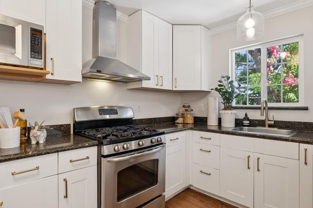 3518 Winway Circle, San Mateo, CA 94403