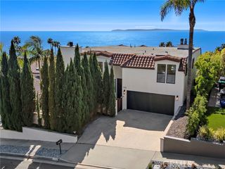 725 Balboa Avenue, Laguna Beach, CA 92651