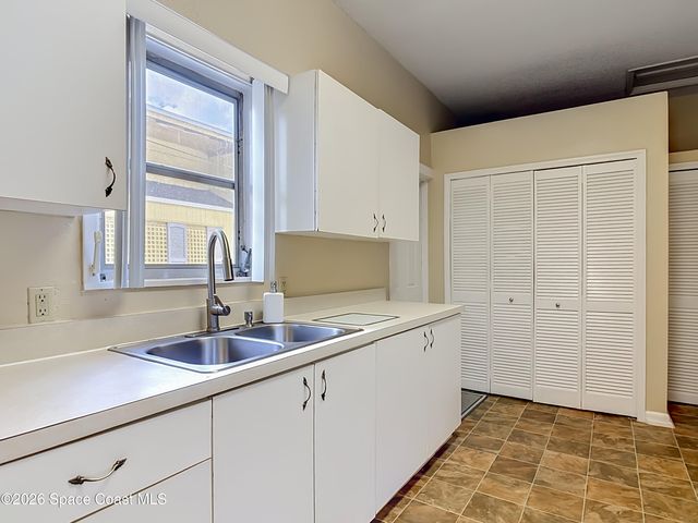 224 S Salisbury Avenue, Deland, FL 32720