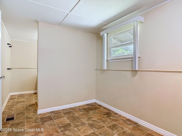 224 S Salisbury Avenue, Deland, FL 32720