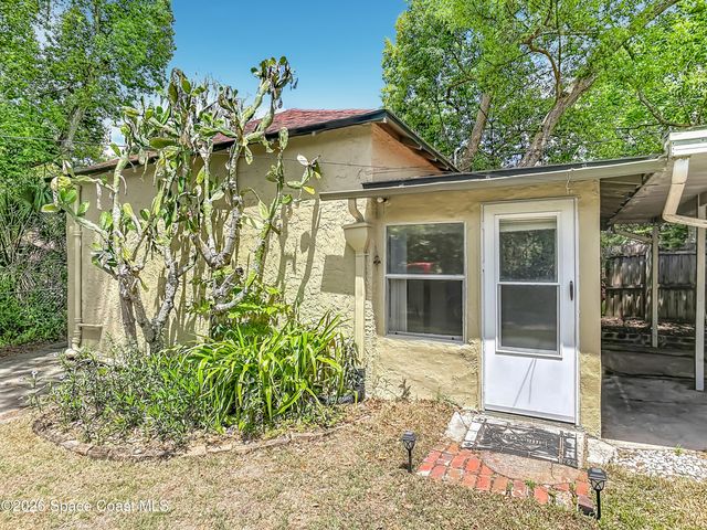 224 S Salisbury Avenue, Deland, FL 32720