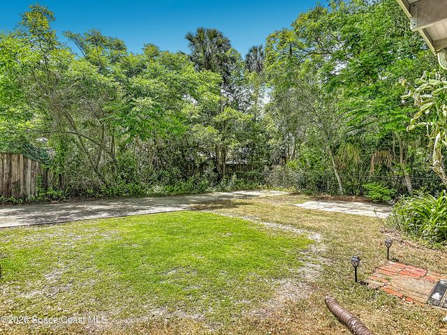 224 S Salisbury Avenue, Deland, FL 32720