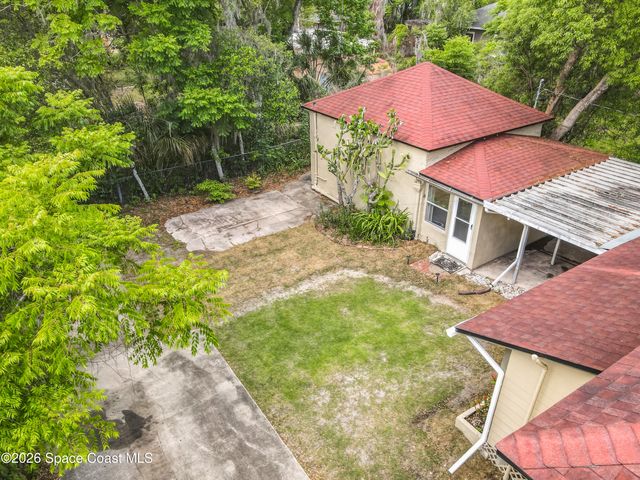 224 S Salisbury Avenue, Deland, FL 32720