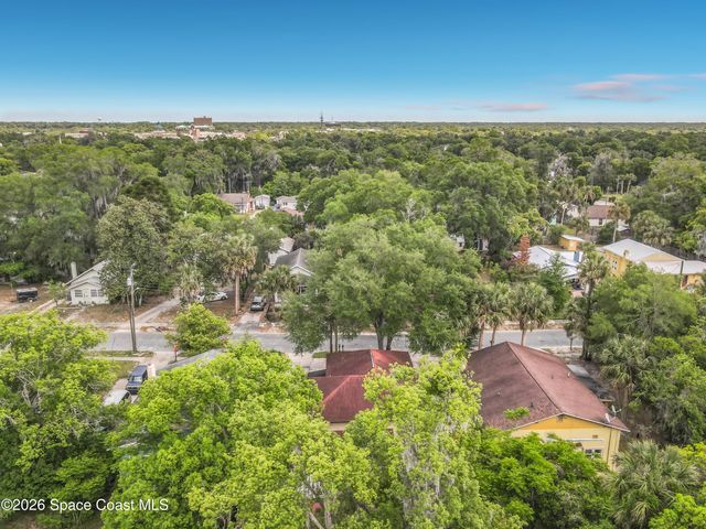 224 S Salisbury Avenue, Deland, FL 32720