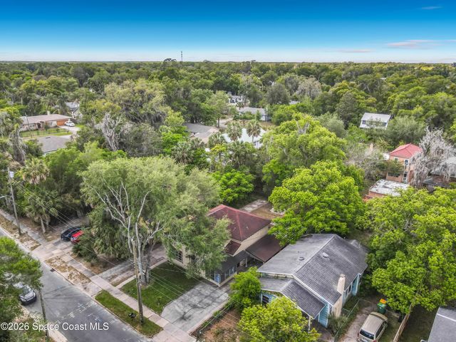 224 S Salisbury Avenue, Deland, FL 32720