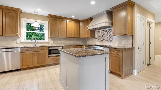 4945 Fox Bridge Road, Wildwood, MO 63069
