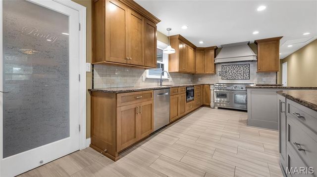 4945 Fox Bridge Road, Wildwood, MO 63069