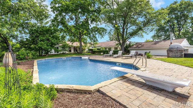 4945 Fox Bridge Road, Wildwood, MO 63069