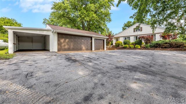 4945 Fox Bridge Road, Wildwood, MO 63069